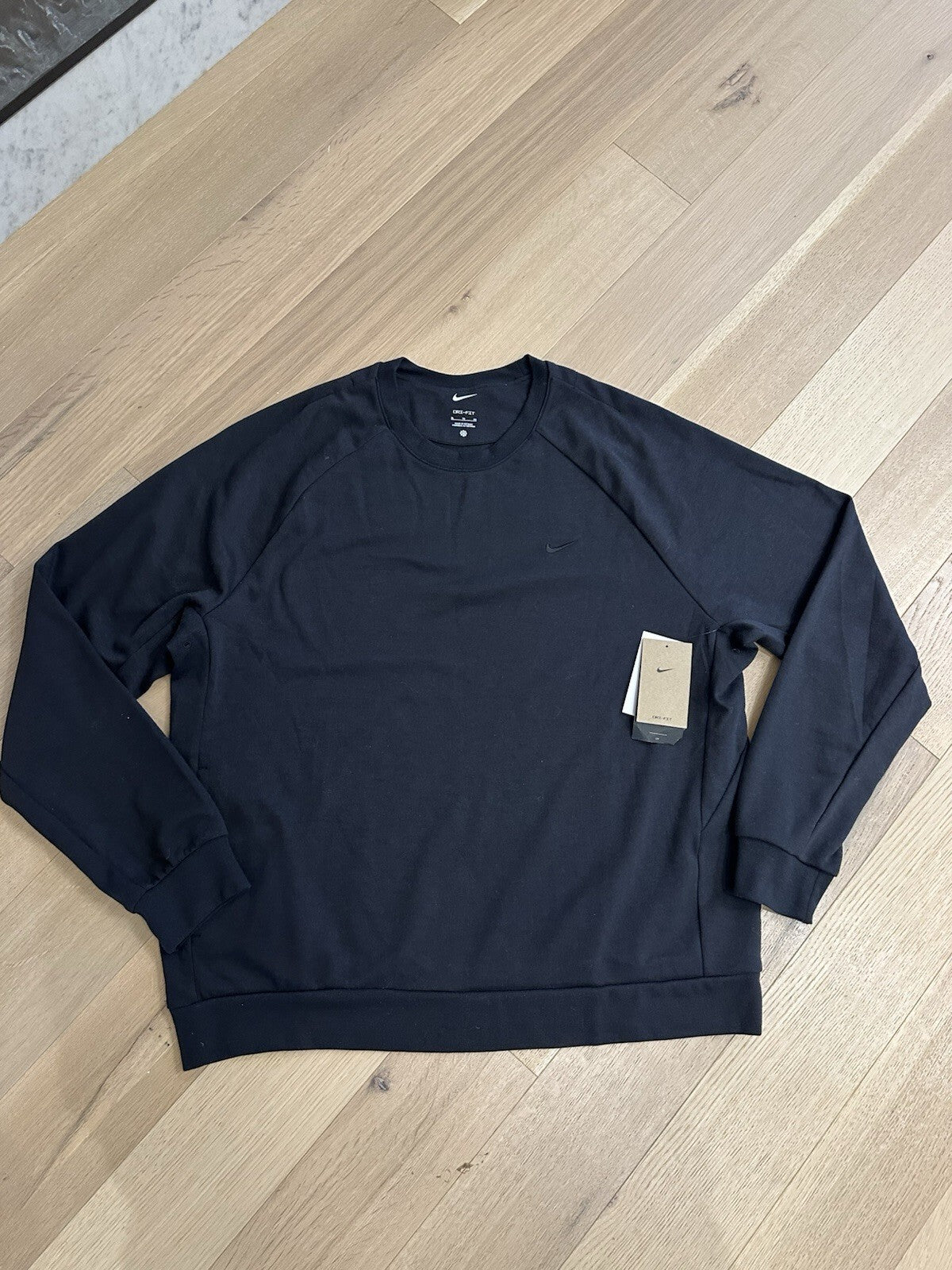 Nike Black Dri-fit Track Set Men’s XL Cropped Pant,Crewneck Sweatshirt, T-shirt.