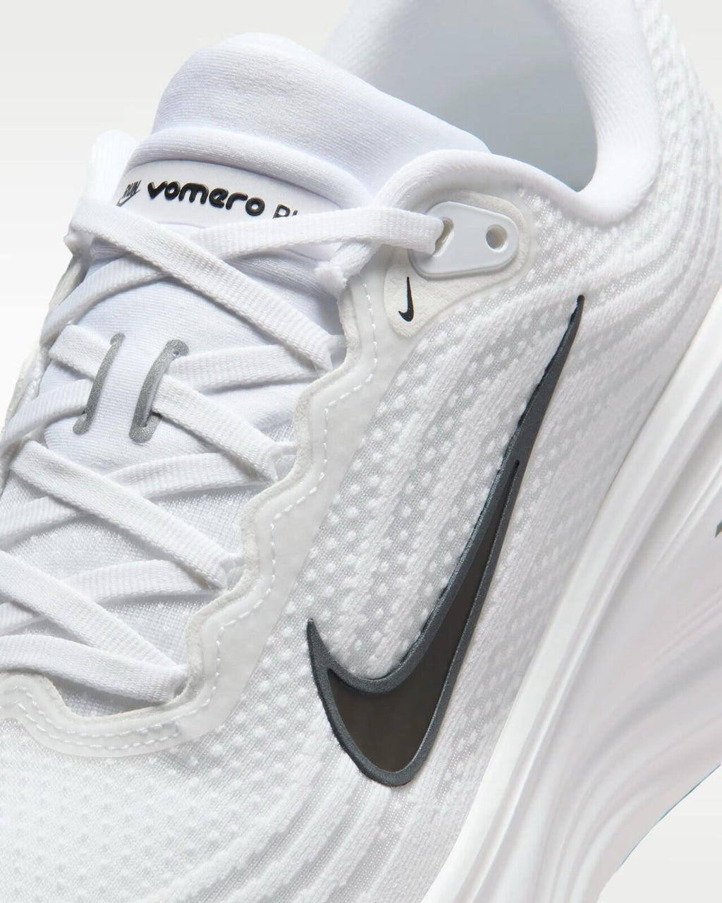 Nike Vomero Plus Men’s Size 14 White/Dark Smoke Grey/Metallic Dark Grey/Black