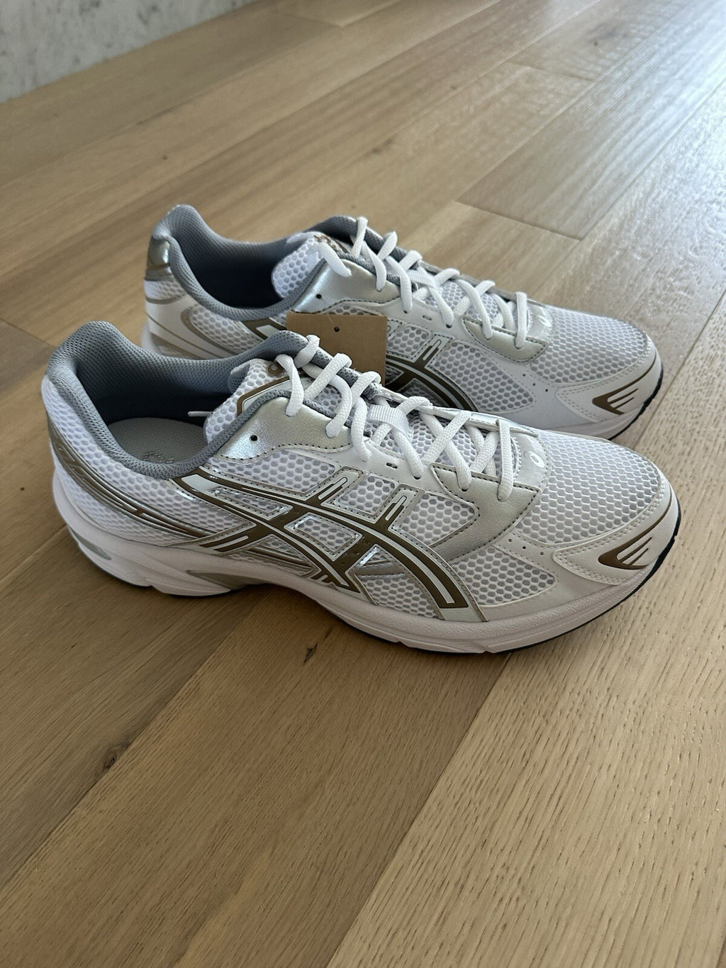 ASICS GEL-1130 Men’s Size 13 White/ pepper