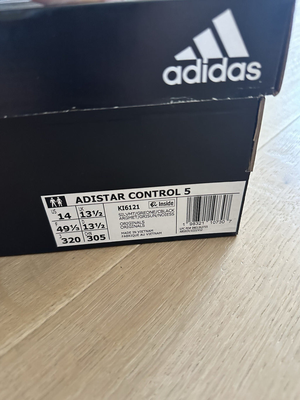 ADIDAS ADISTAR CONTROL 5 Mens 14 SILVMT/GREONE/CBLACK