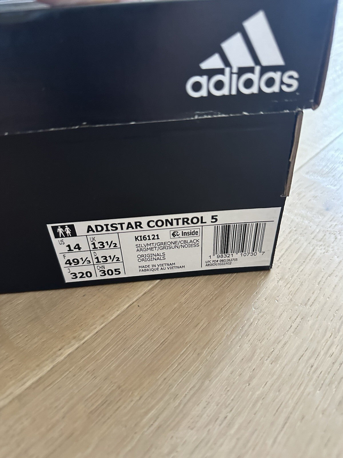 ADIDAS ADISTAR CONTROL 5 Mens 14 SILVMT/GREONE/CBLACK