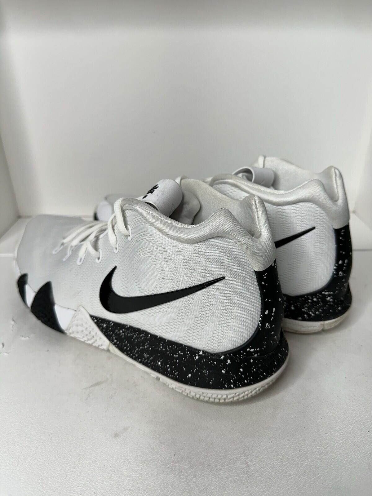 Nike Kyrie 4 Oreo Men’s Size 13.5