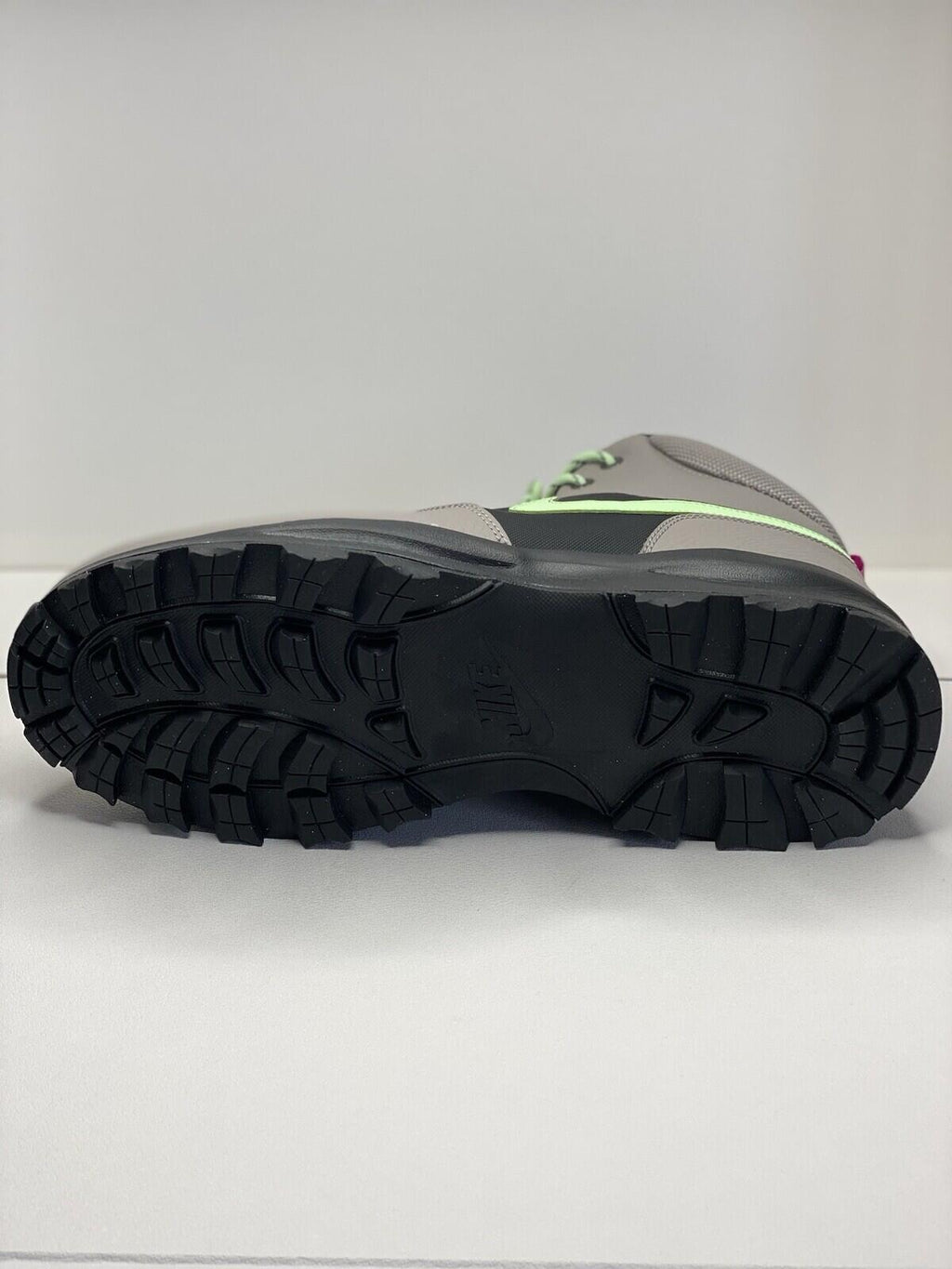 Nike Manoa Leather SE Enigma Stone Like Men’s Boot Men’s Size 13