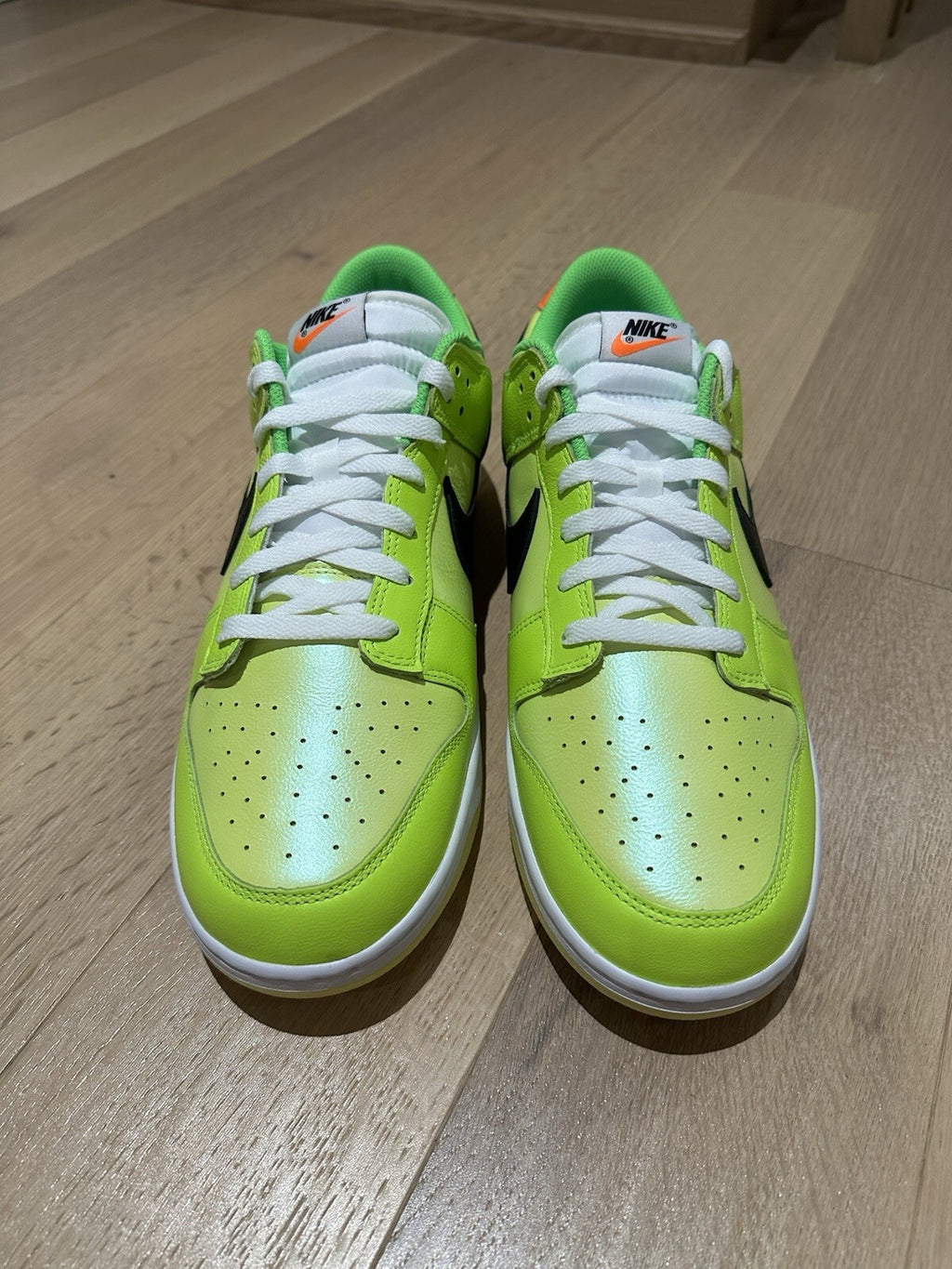 NIKE DUNK LOW SE VOLT/BLACK-TOTAL ORANGE Men’s Size 13 BNIB