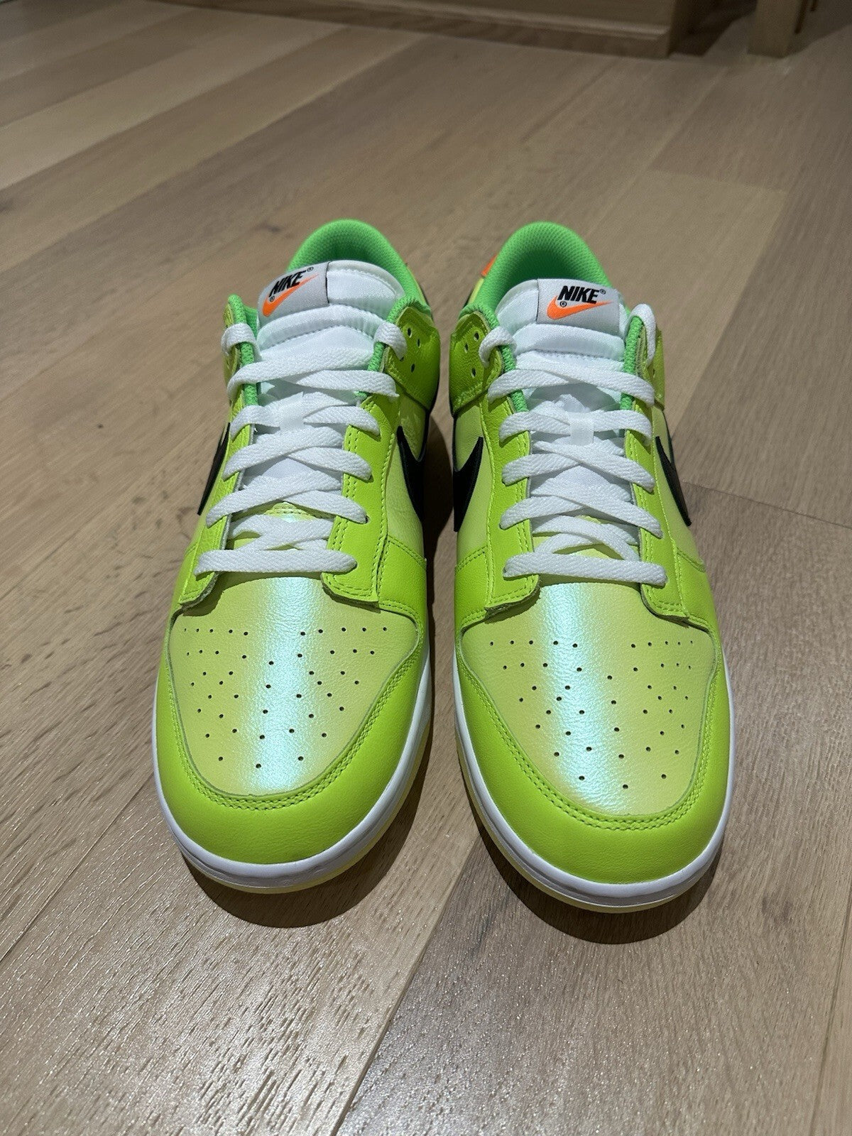 NIKE DUNK LOW SE VOLT/BLACK-TOTAL ORANGE Men’s Size 13 BNIB