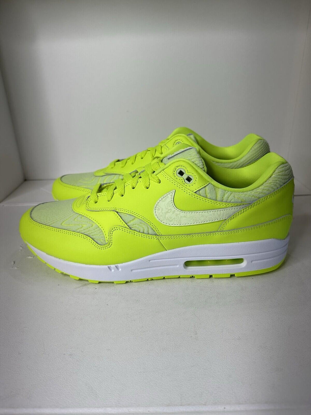 Nike Air Max 1 PRM ‘ Topography’ Volt/ Barley Volt White’Men’s Size 13 BNIB
