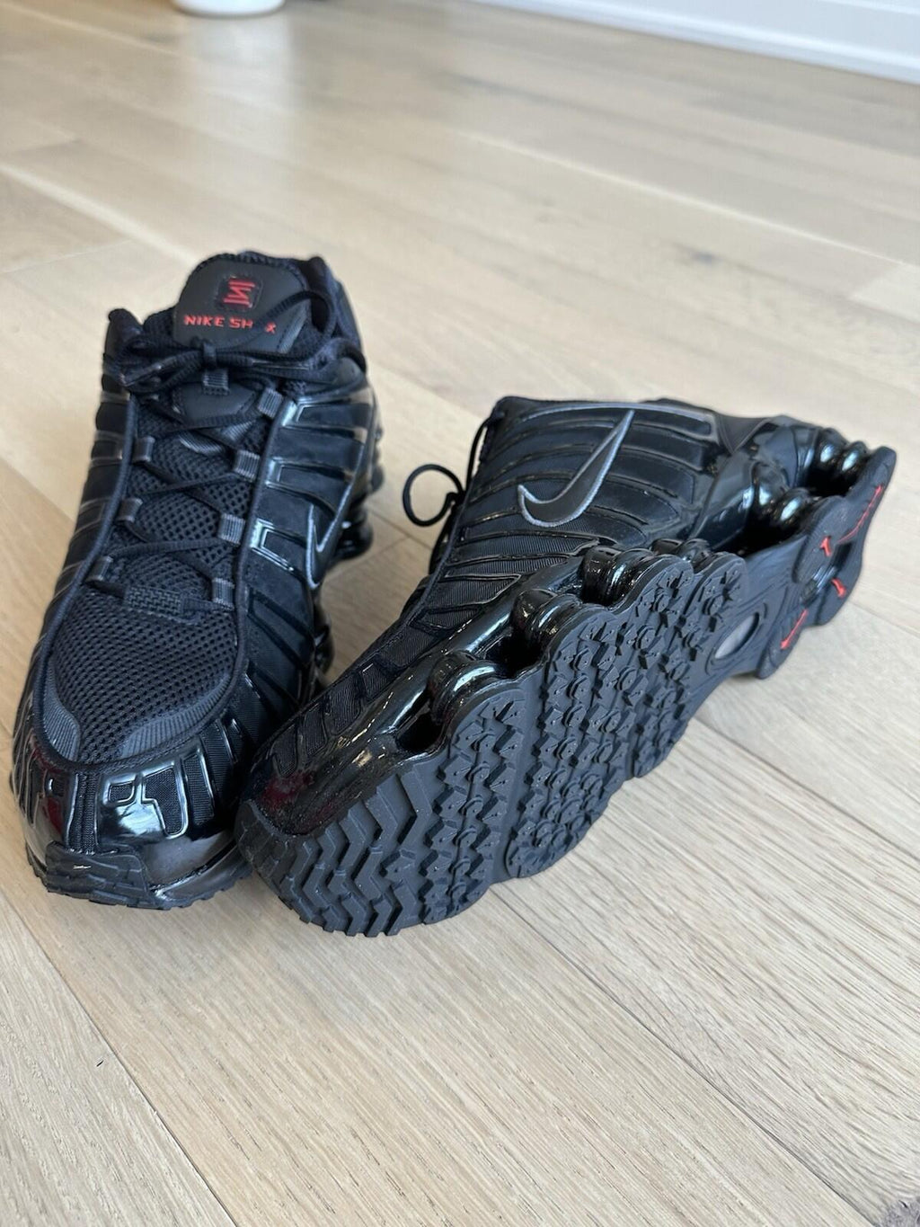 NIKE SHOX TL BLACK/BLACK-MTLC HEMATITE Men’s 14 BNIB