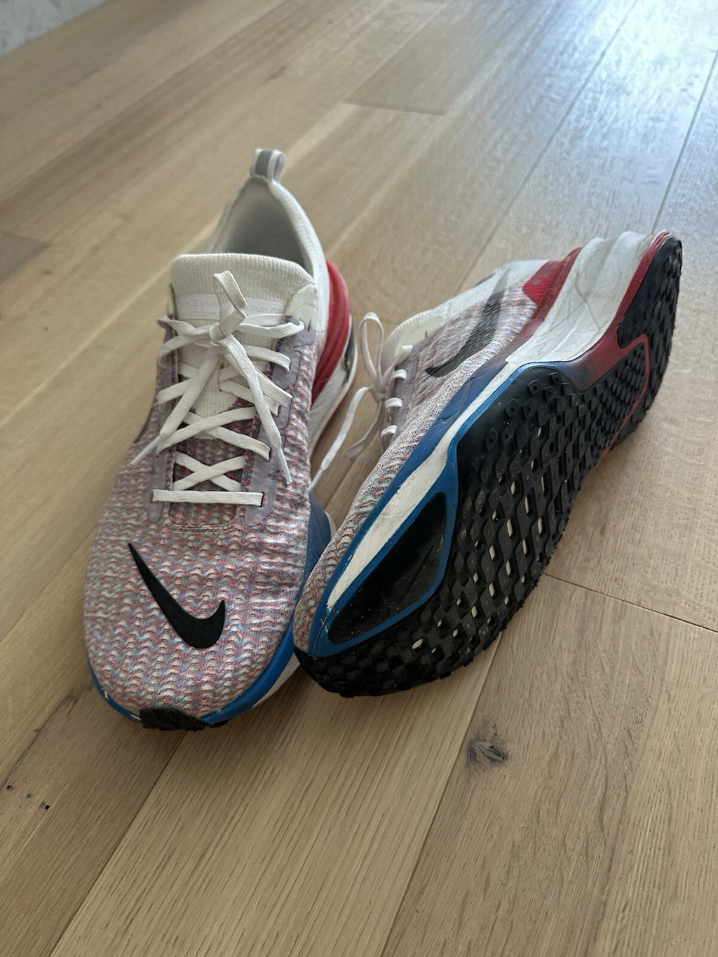NIKE ZOOM X INVINCIBLE RUN FK 3 White/ Black-University Red Men’s 13 - Preowned