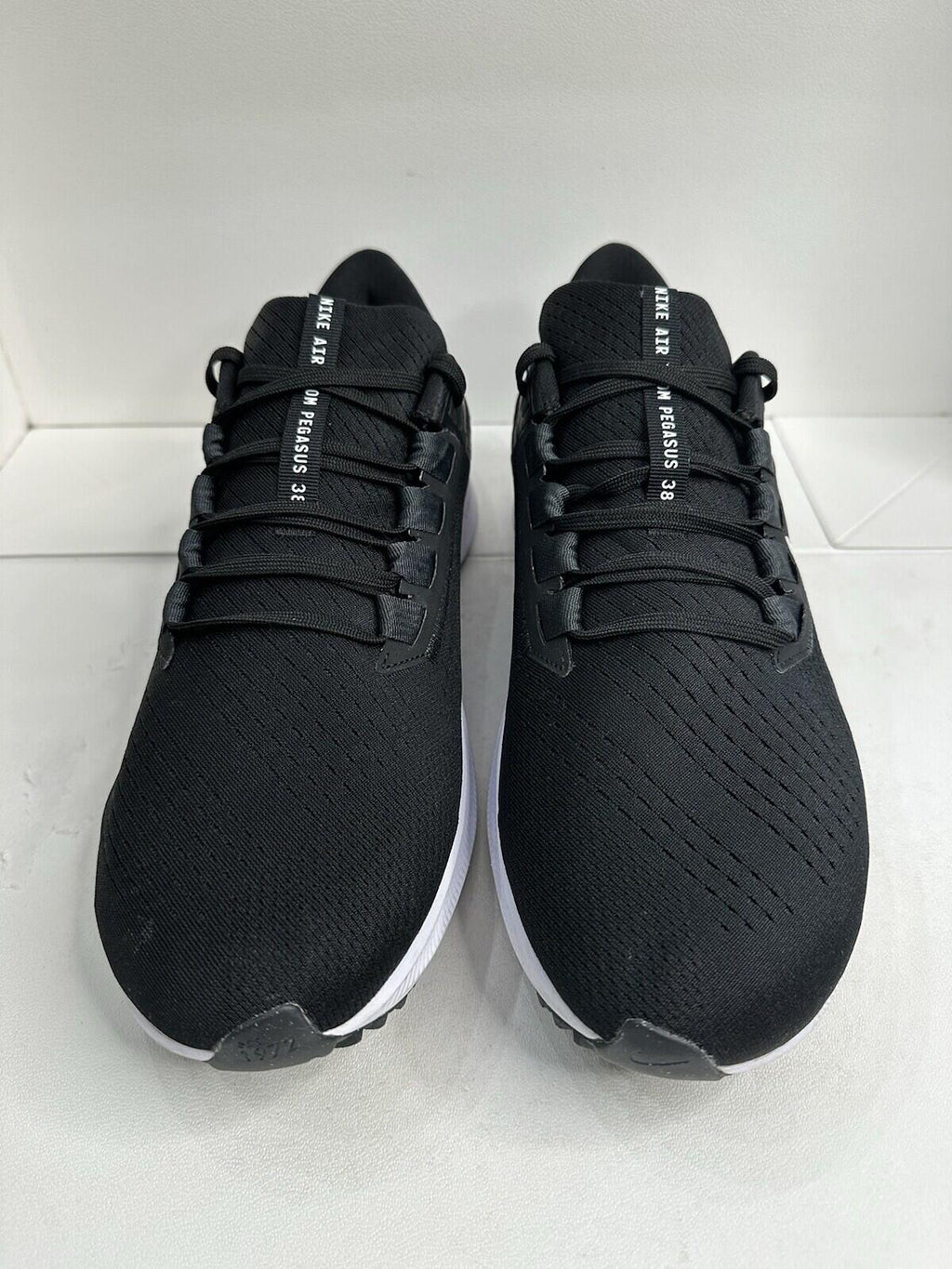 Nike pegasus 38 Black/ White Men’s Size 14