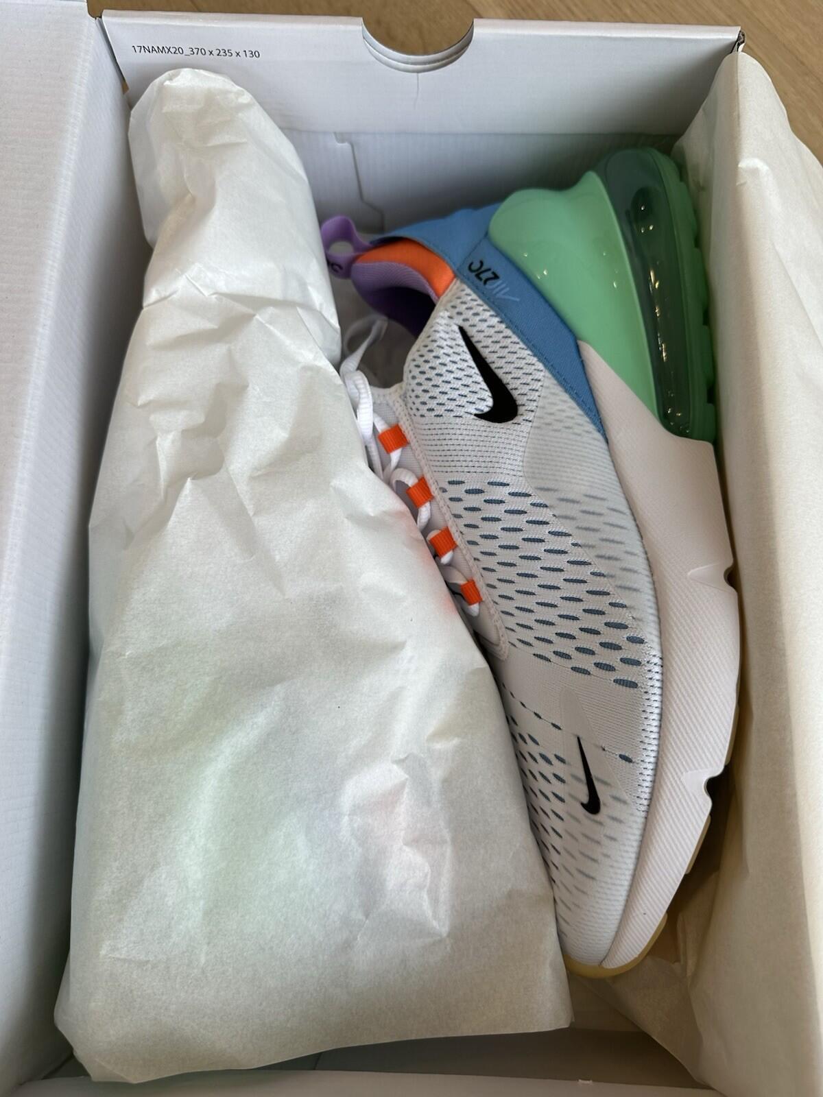 Nike Air Max 270 White/Black-Safety Orange Mens Size 13 BNIB