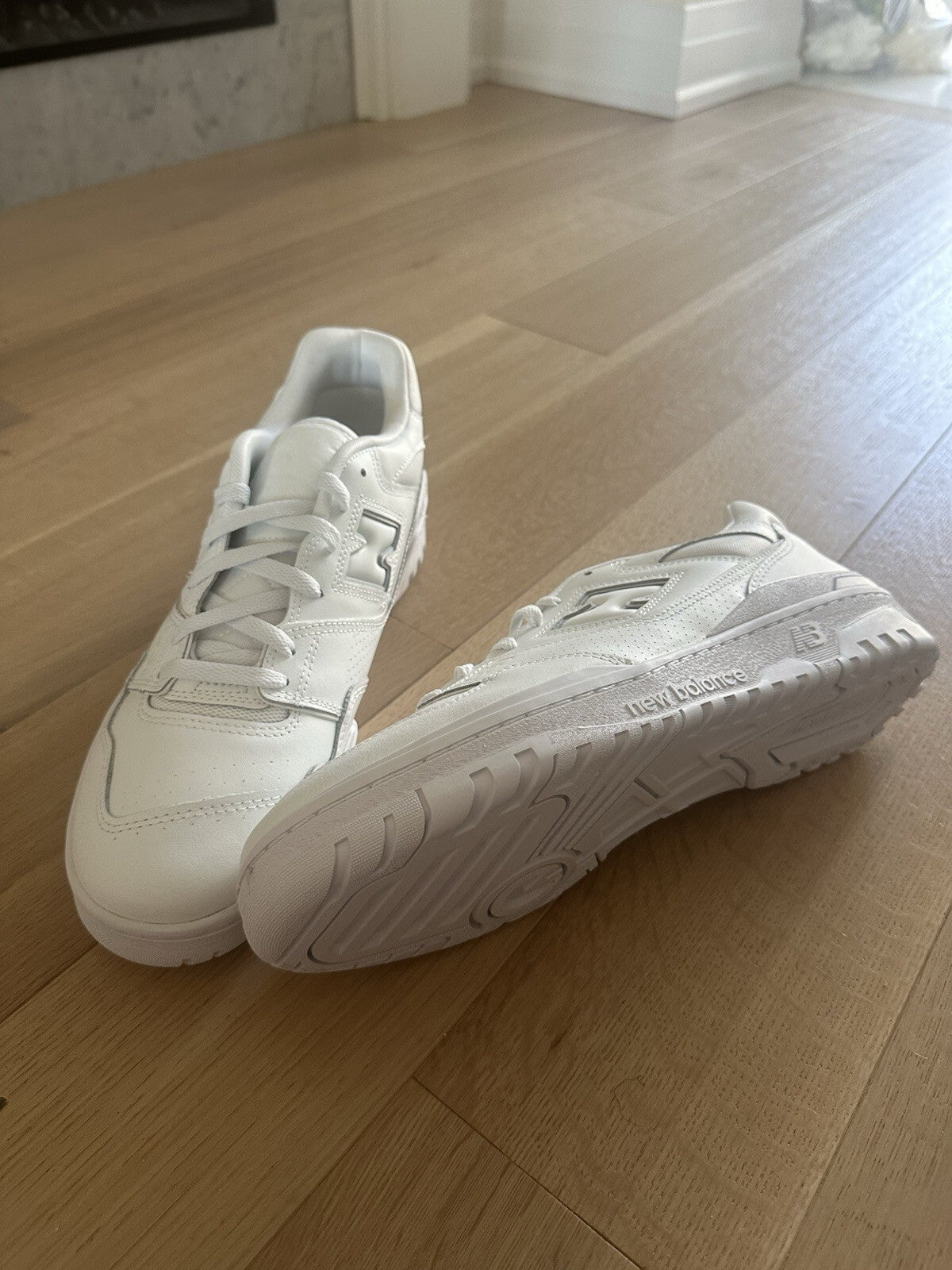 New balance 550 men’s Size 13 Triple white