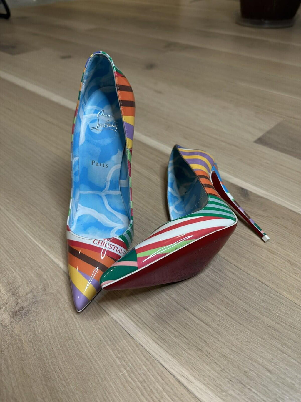 Women’s Christian Louboutin ‘So Kate 120’ Pumps Sz 39 EXTREMELY RARE Colourway.