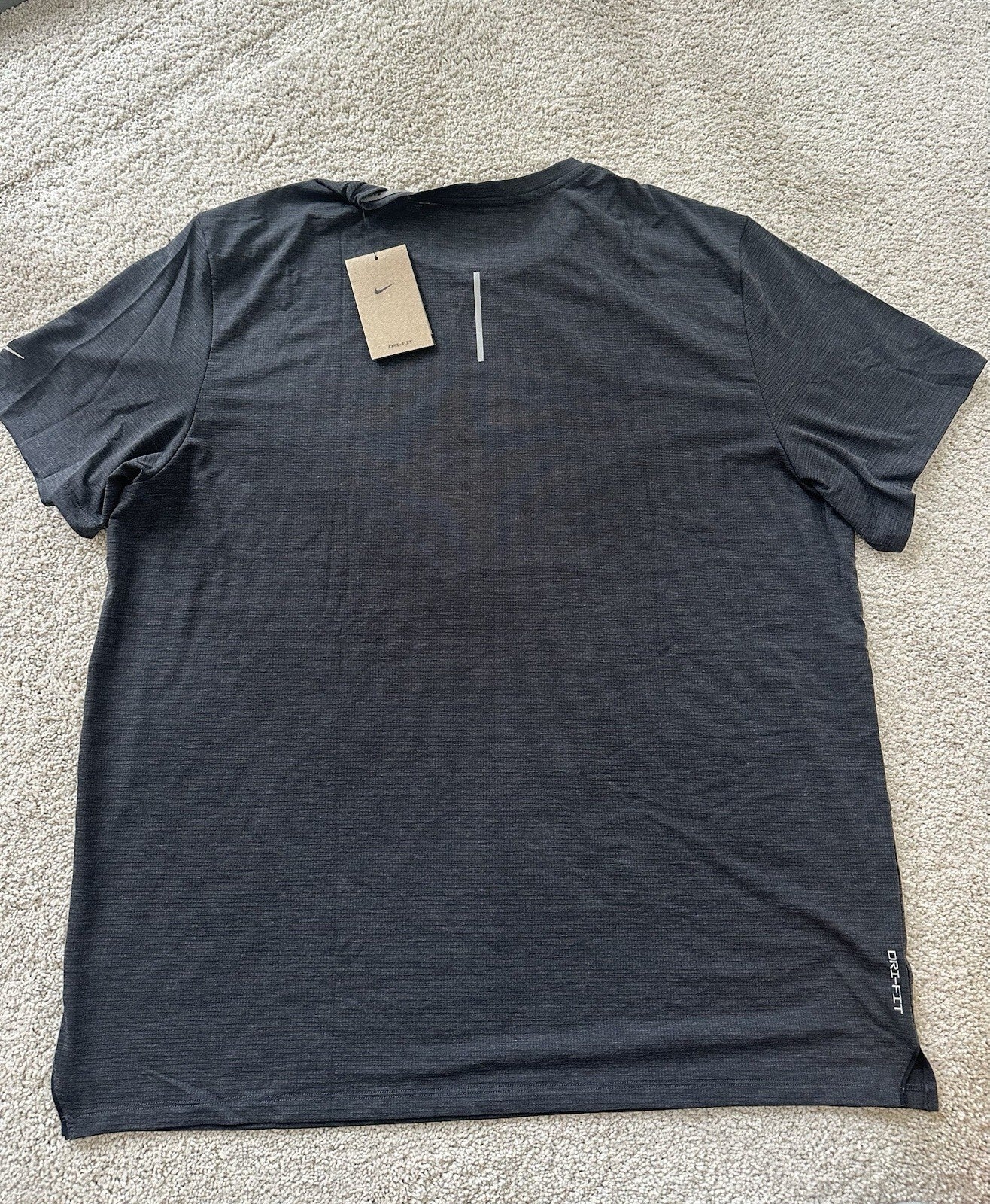 Nike running division Dri-Fit T-shirt Men’s Size XL Charcoal Grey
